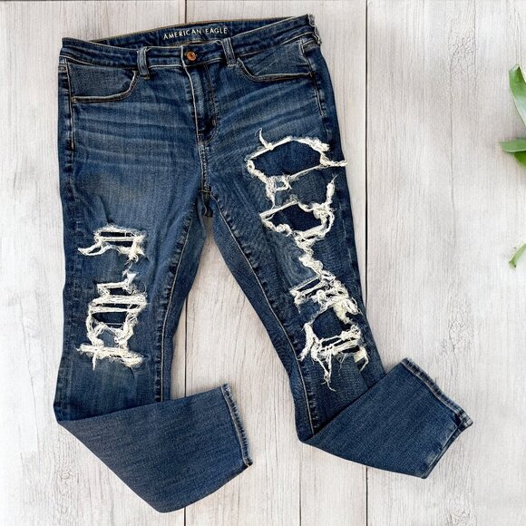American Eagle Outfitters Denim - American Eagle Distressed Jegging Jeans Size 14, Stretch, Skinny